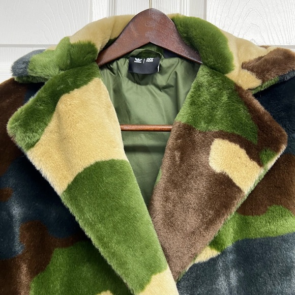 Adidas Ivy Park Beyonce Unisex Kids Sz 5/6/2XS Faux Fur Camouflage Jacket Coat - Picture 9 of 14